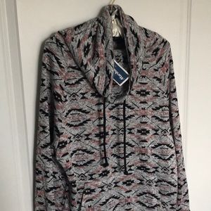 NWT Gray Aztec Print Funnel-neck Pullover Size L